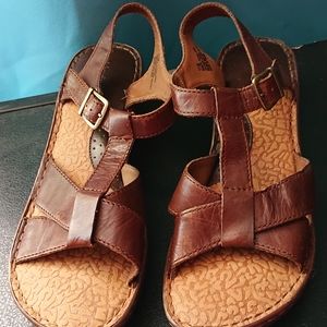 Brown's Landing woman 👡 sandal, 11M